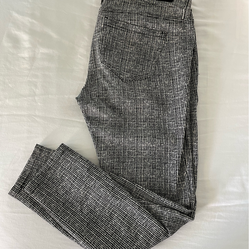 Liverpool Black and White Neutral Pattern Stretch Pants